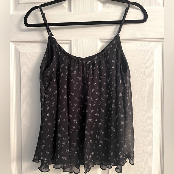 Express Floral Flowy Top - Picture 2 of 3